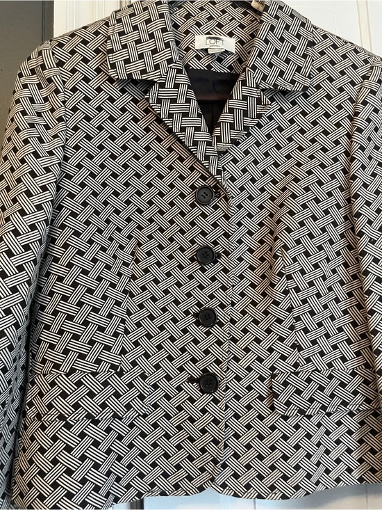 LOFT Jackets & Blazers - LOFT Petites Black and White Patterned Blazer Womens since 10P